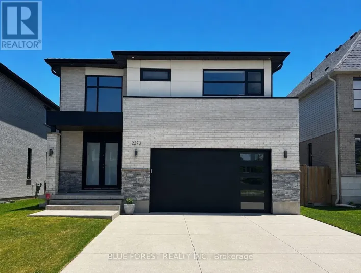 2273 BAKERVILLA AVENUE, London South