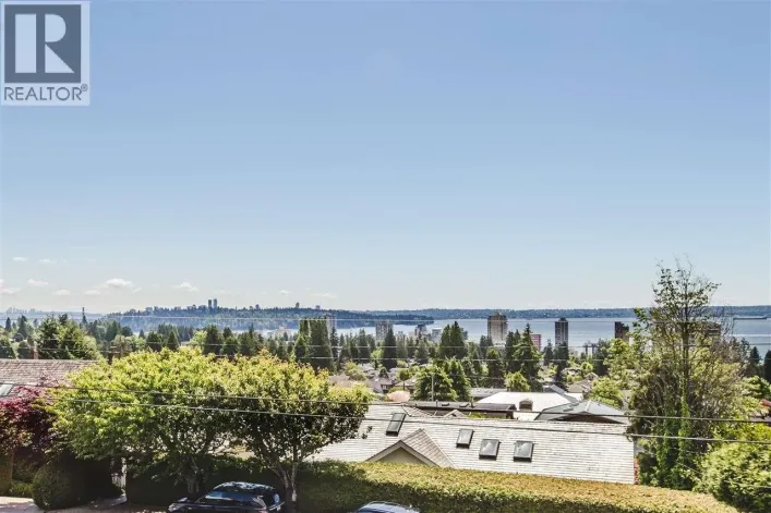2273 MATHERS AVENUE, West Vancouver