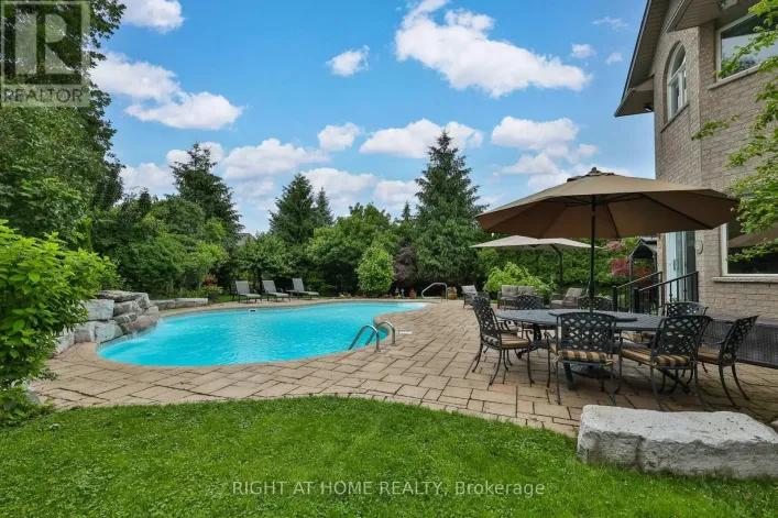 2275 WHITECLIFFE WAY, Oakville