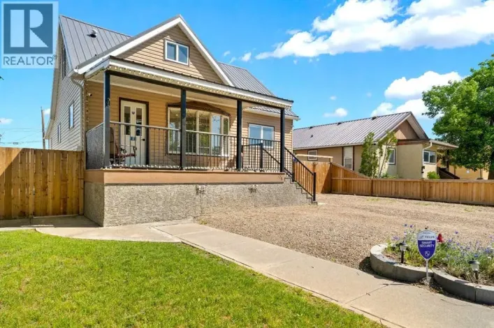 228 2 Avenue E, Bow Island