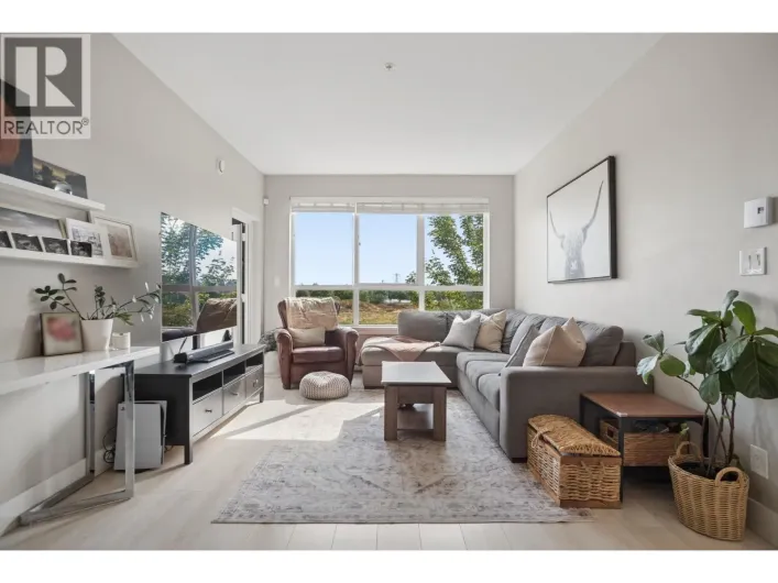 228 4690 HAWK LANE, Tsawwassen