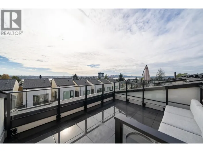 228 650 E 2ND STREET, North Vancouver