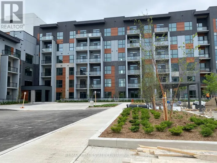 228 - 95 DUNDAS STREET W, Oakville
