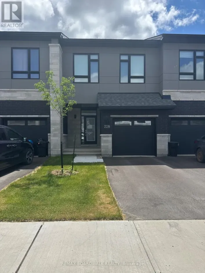 228 BRISTOL CRESCENT, North Grenville