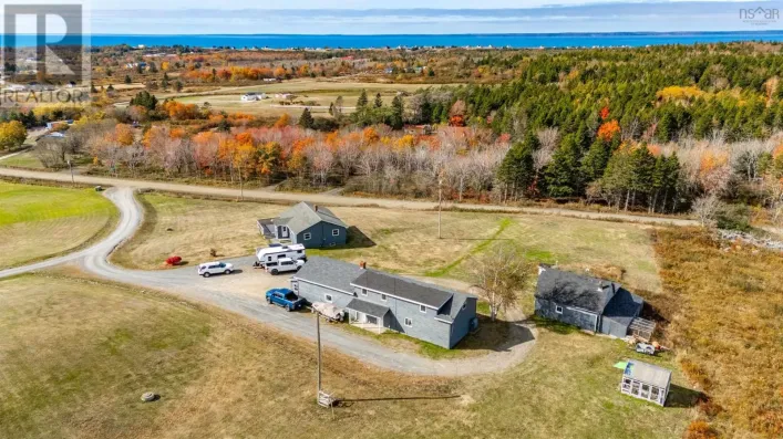 228 Common Cross Road, Saulnierville