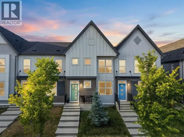 228 Livingston View NE, Calgary