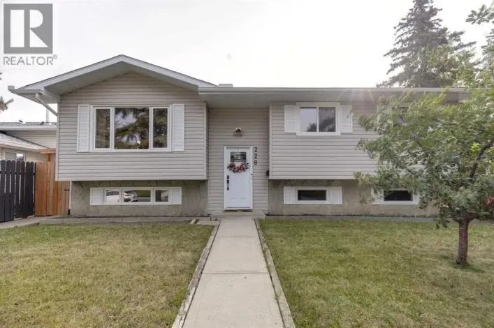 228 Penbrooke Way SE, Calgary