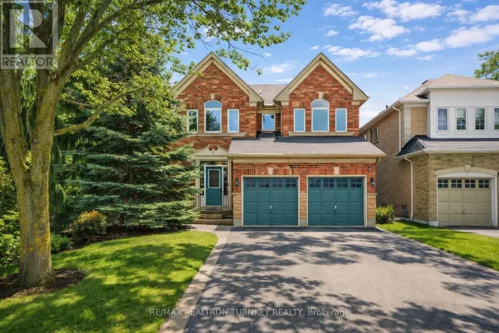 228 SAWMILL VALLEY DRIVE, Newmarket