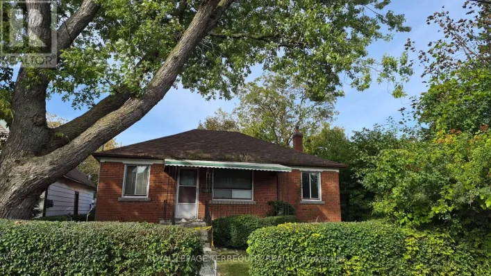 228 SOUTH WOODROW BOULEVARD, Toronto