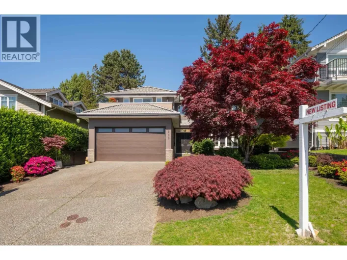 228 W KINGS ROAD, North Vancouver