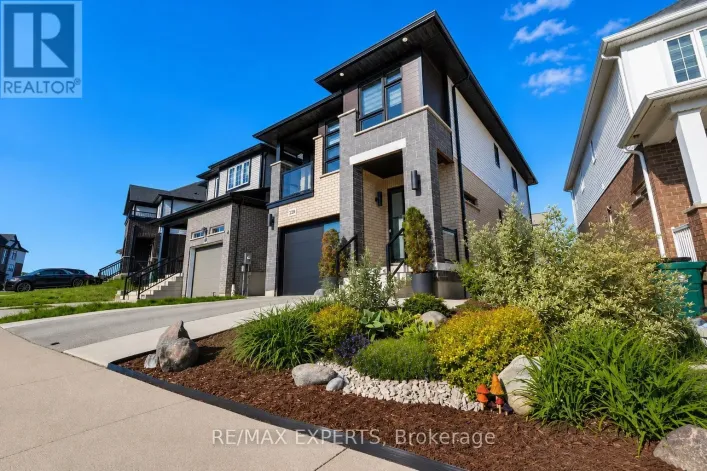 228 WOODBINE AVENUE, Kitchener