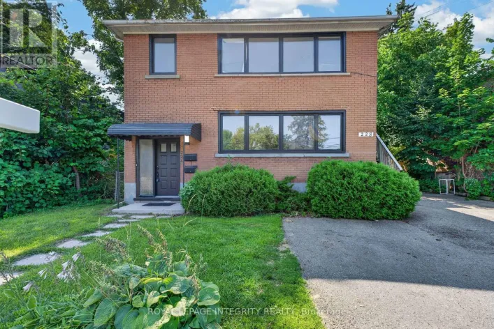 228 WOODROFFE AVENUE, Ottawa