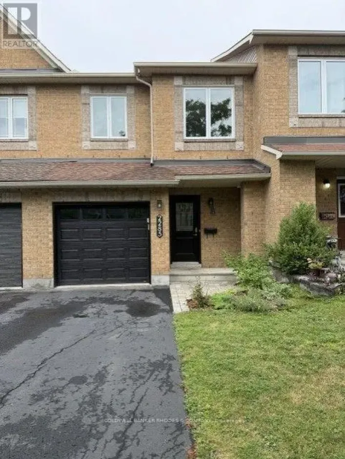 2285 BROCKSTONE CRESCENT, Ottawa