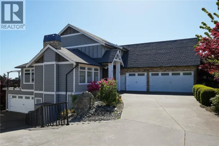 2287 Nicklaus Dr, Langford