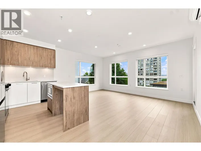 229 82 FIRST STREET, New Westminster
