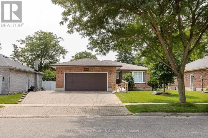 229 BRIARHILL DRIVE, Stratford