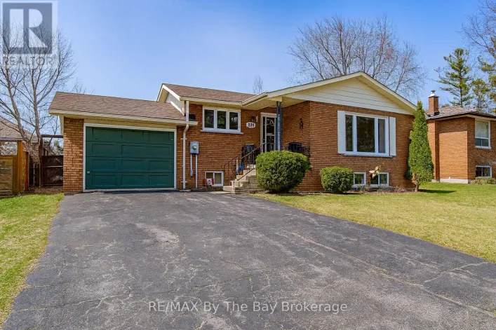 229 DATAS DRIVE E, Clearview