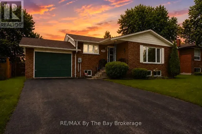 229 DATAS DRIVE E, Clearview