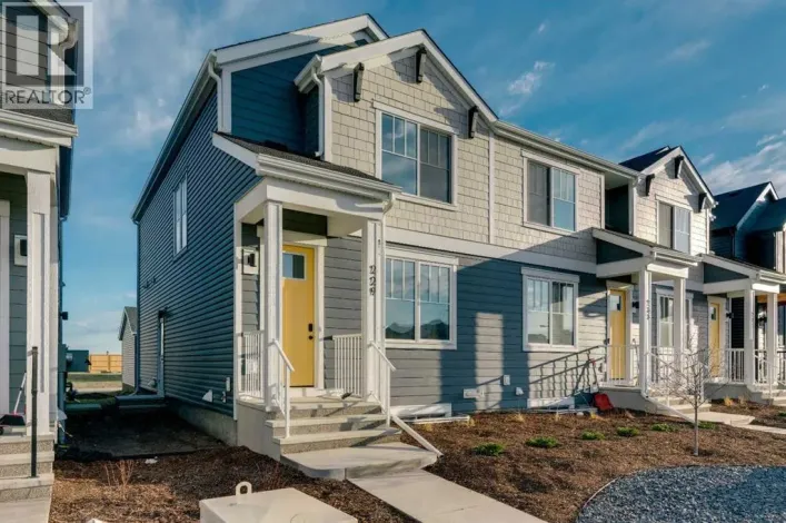 229 Heirloom Way SE, Calgary