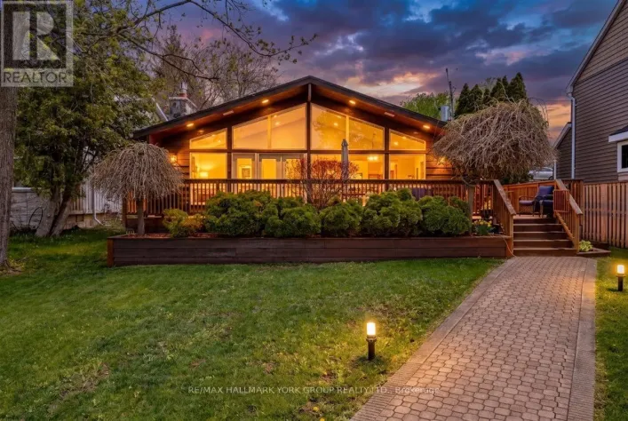 229 LAKE DRIVE N, Georgina