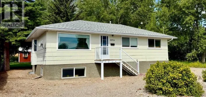 22914 6 Avenue E, Hillcrest