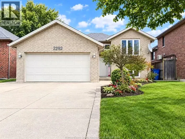 2292 ASKIN AVENUE, Windsor