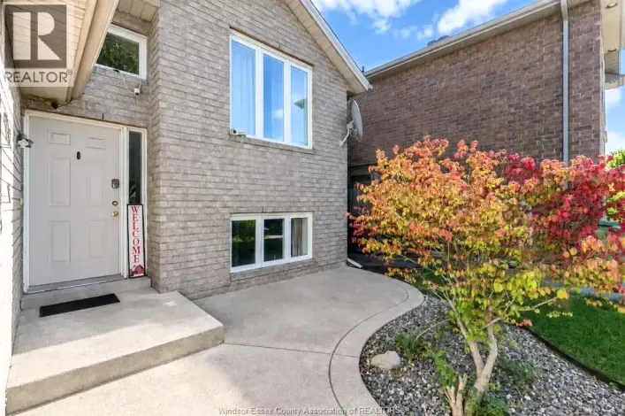 2292 ASKIN AVENUE, Windsor