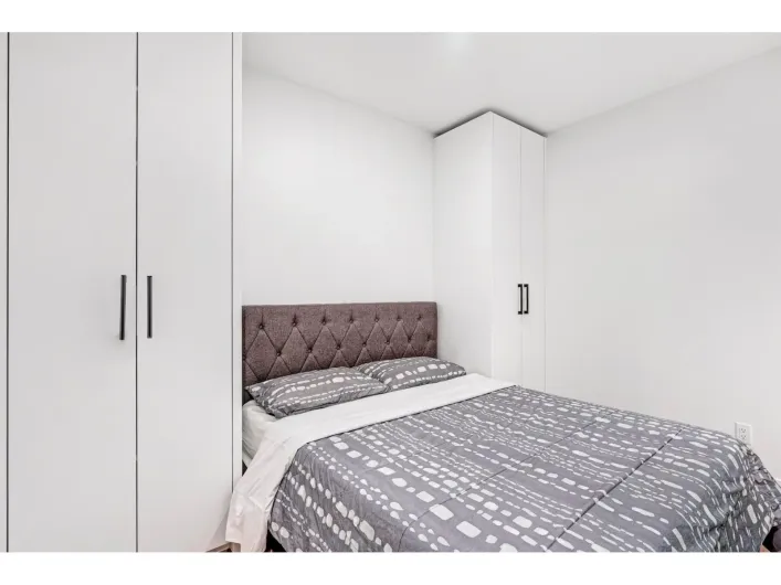 22F 13428 105 AVENUE, Surrey