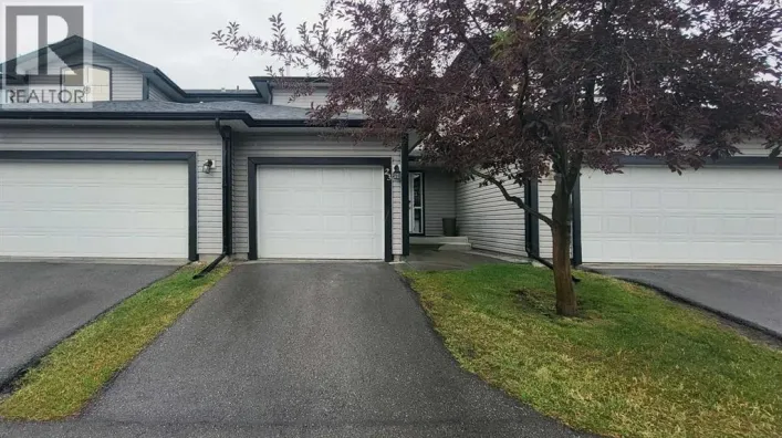 23, 102 Canoe Square SW, Airdrie