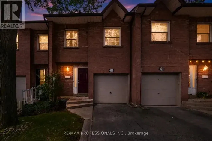 23 - 2004 GLENADA CRESCENT, Oakville