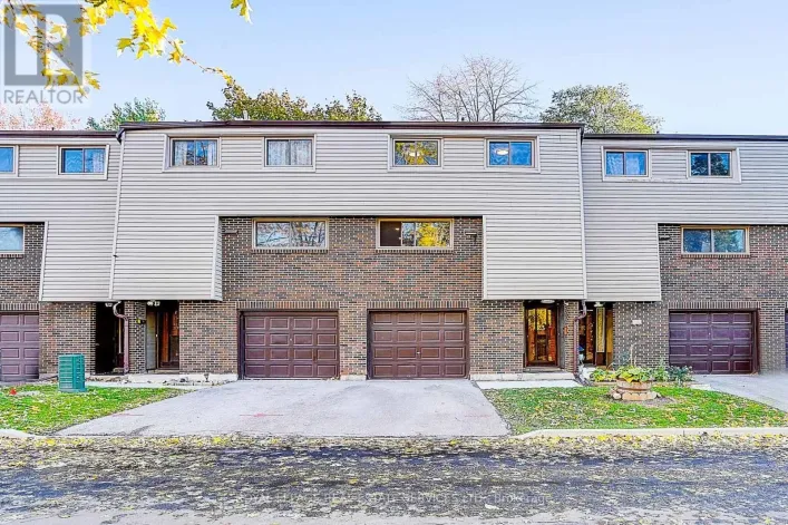 23 - 2020 PHARMACY AVENUE, Toronto