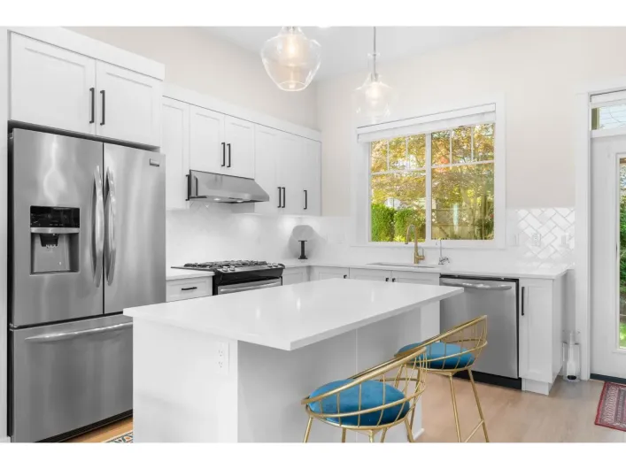 23 2855 158 STREET, Surrey