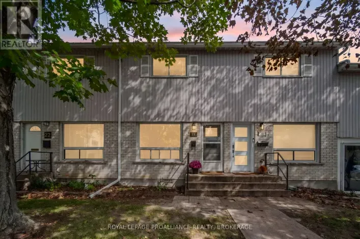 23 - 4427 BATH ROAD, Loyalist