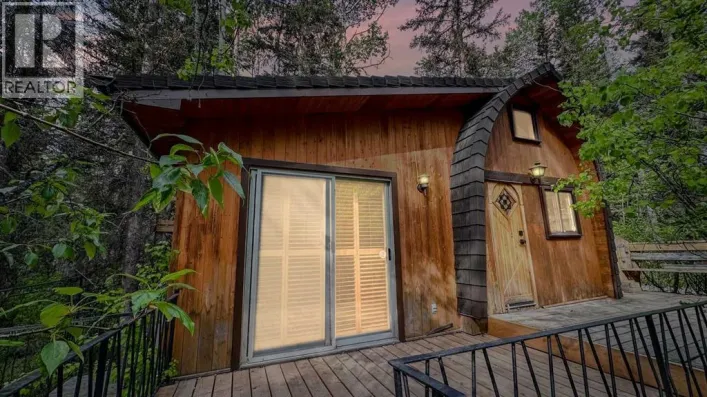 23, 5227 Township Road 320, Rural Mountain View County