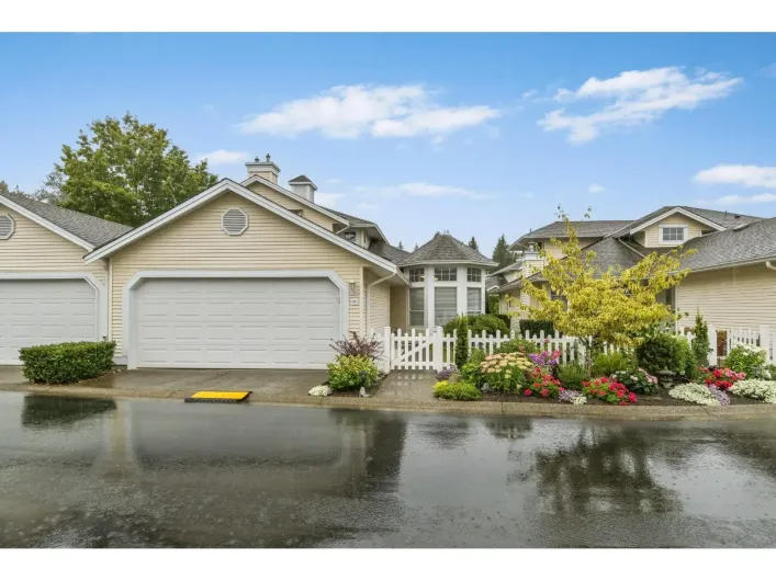 23 9208 208 STREET, Langley