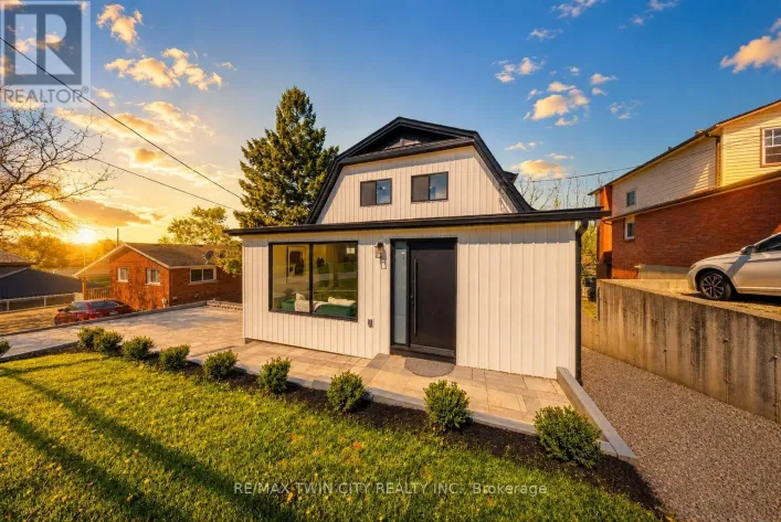 23 ABERDEEN STREET, Haldimand