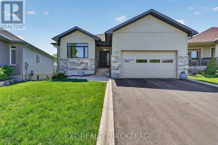 23 ADMIRAL'S COURT, Loyalist