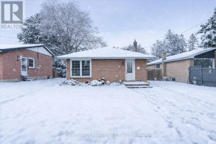 23 ALFRED DRIVE, Belleville