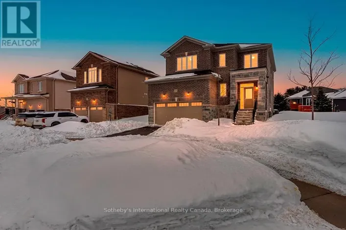 23 AUTUMN DRIVE, Wasaga Beach