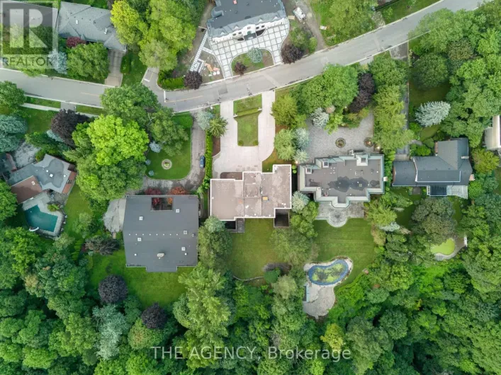 23 BAYVIEW RIDGE, Toronto