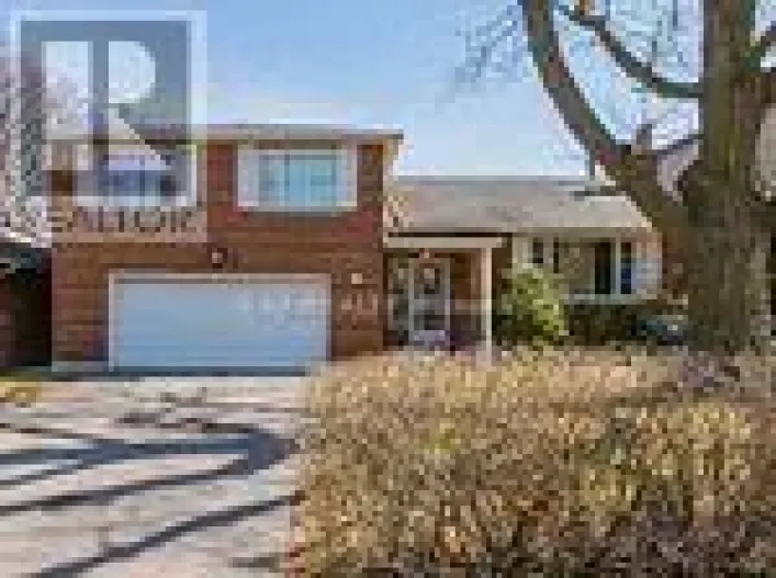 23 BIRCHWOOD AVENUE, Toronto