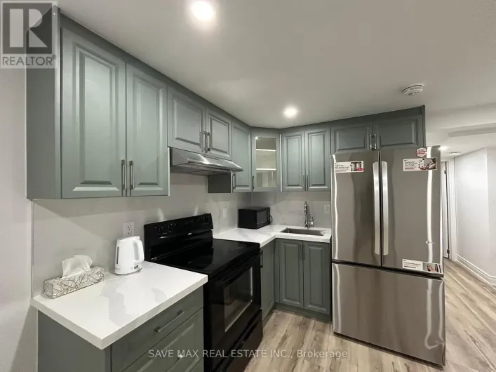 23 BLEASDALE AVENUE, Brampton