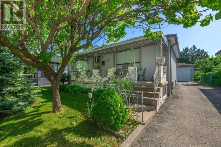 23 CHAPPEL HILL ROAD, Toronto