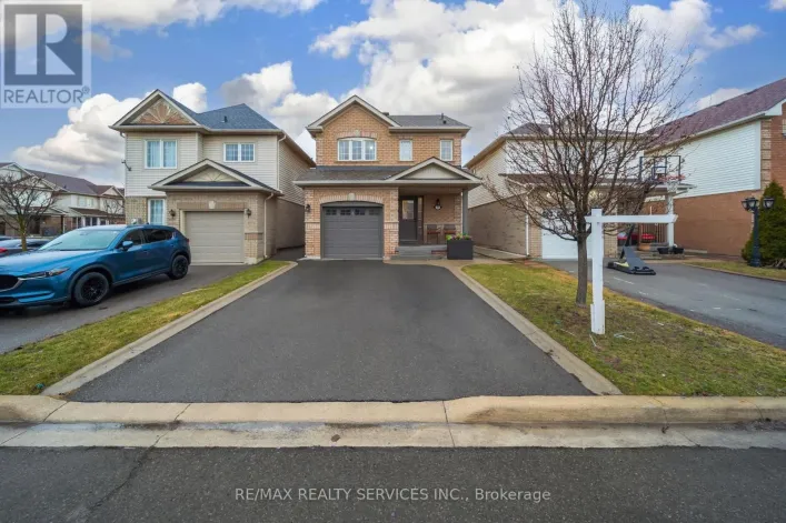 23 EARL GREY CRESCENT, Brampton