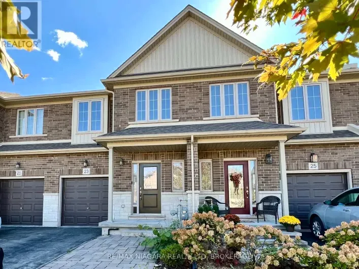 23 FAIRGROUNDS DRIVE, Hamilton