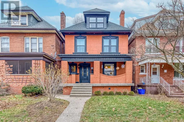 23 FAIRHOLT ROAD N, Hamilton