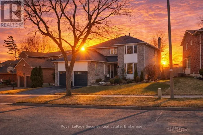 23 FIELDING DRIVE, Aurora