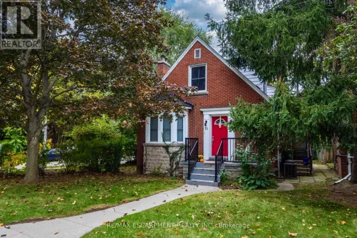 23 FORSYTH AVENUE S, Hamilton