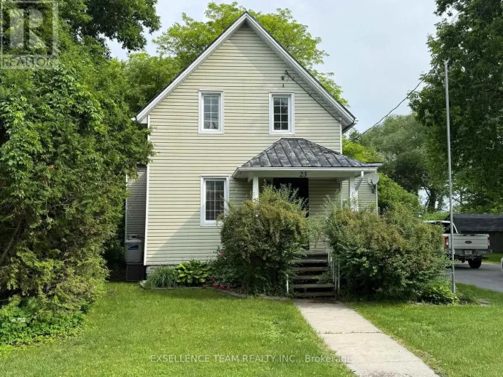 23 MECHANIC STREET E, North Glengarry
