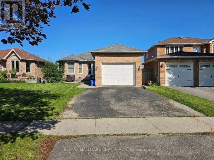 23 MORTON CRESCENT, Barrie